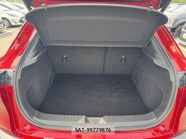 Mazda CX-30 2021-09 7216846-18
