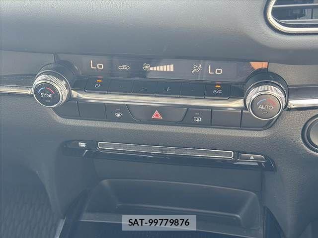 Mazda CX-30 2021-09 7216846-3