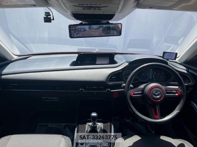 Mazda CX-30 2022-06 7216851-1