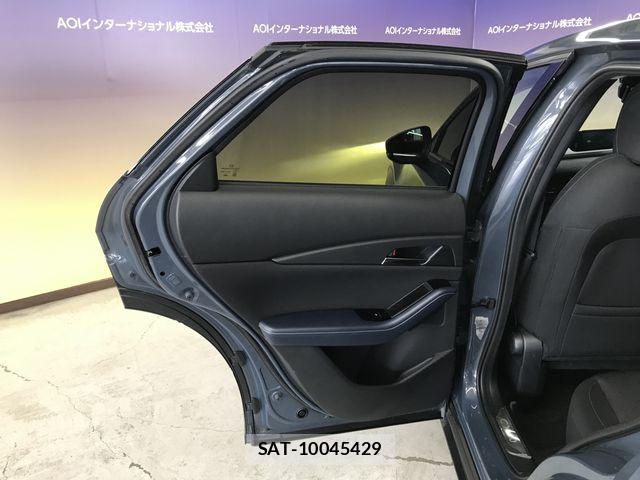 Mazda CX-30 2022-07 7216853-20