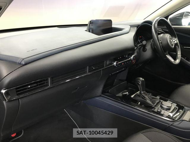 Mazda CX-30 2022-07 7216853-6