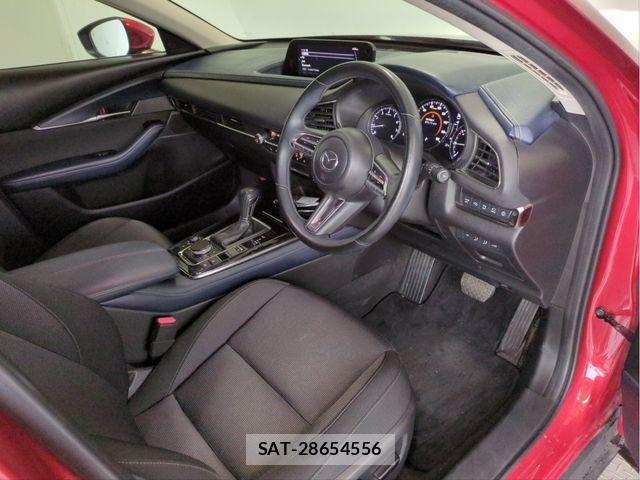 Mazda CX-30 2019-09 7214197-24