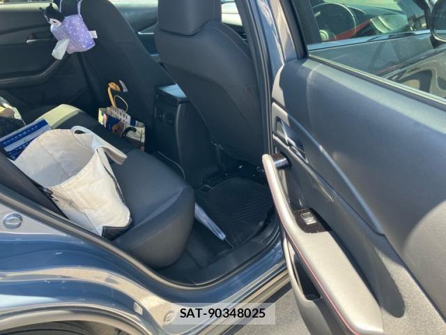 Mazda CX-30 2022-07 7216854-16