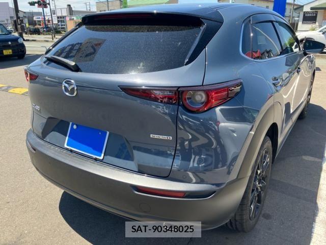 Mazda CX-30 2022-07 7216854-3