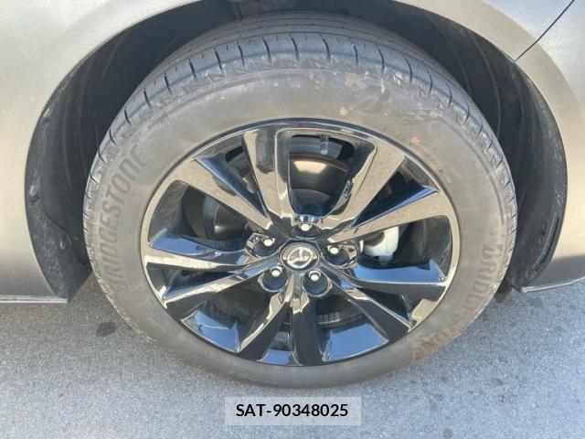 Mazda CX-30 2022-07 7216854-4