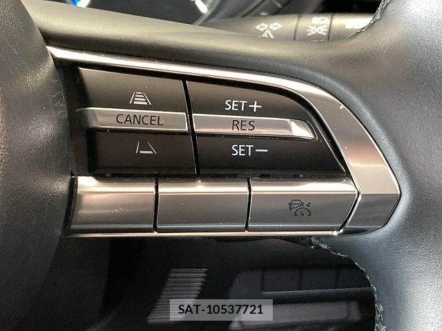 Mazda CX-30 2020-05 7216826-7