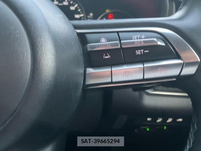 Mazda CX-30 2019-11 7216818-16
