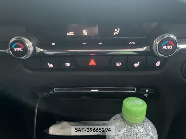 Mazda CX-30 2019-11 7216818-23