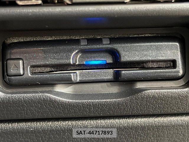 Mazda CX-30 2021-05 7216840-8