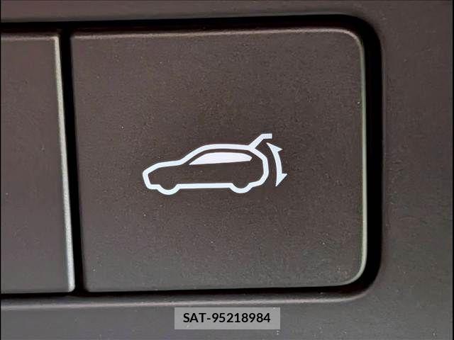 Mazda CX-30 2020-07 7216829-7
