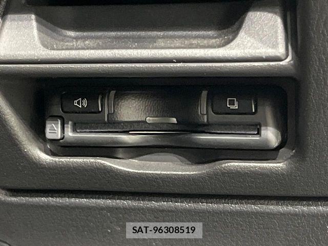 Mazda CX-30 2023-04 7250358-7