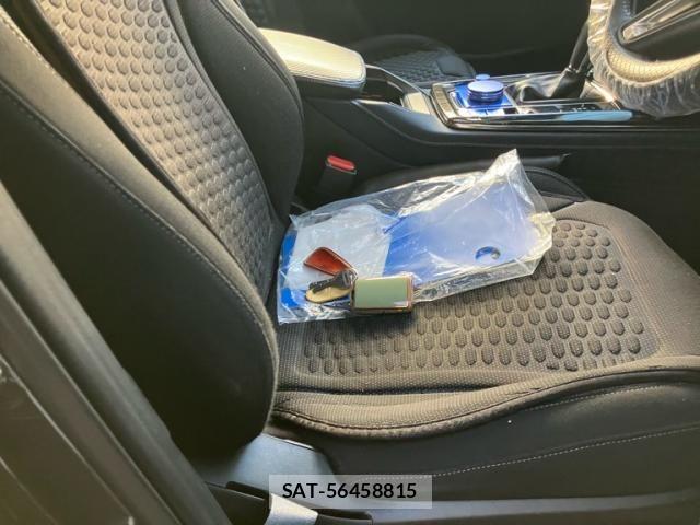 Mazda CX-30 2022-04 7250365-3
