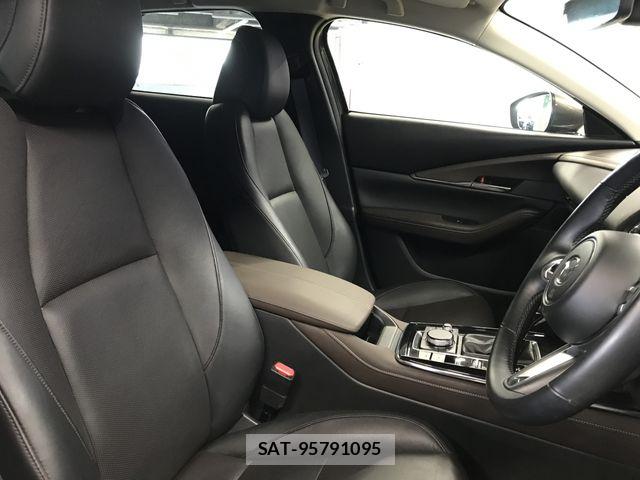 Mazda CX-30 2021-07 7250359-12
