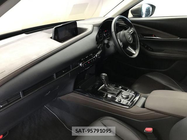 Mazda CX-30 2021-07 7250359-13