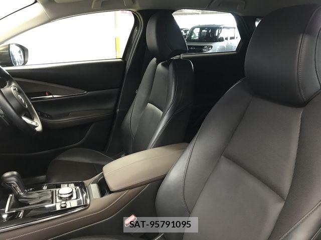 Mazda CX-30 2021-07 7250359-14
