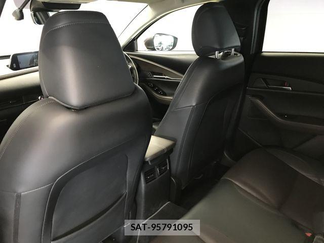 Mazda CX-30 2021-07 7250359-15
