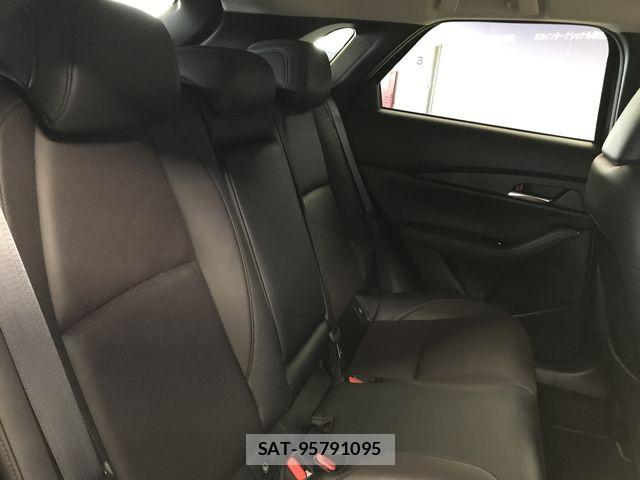 Mazda CX-30 2021-07 7250359-18