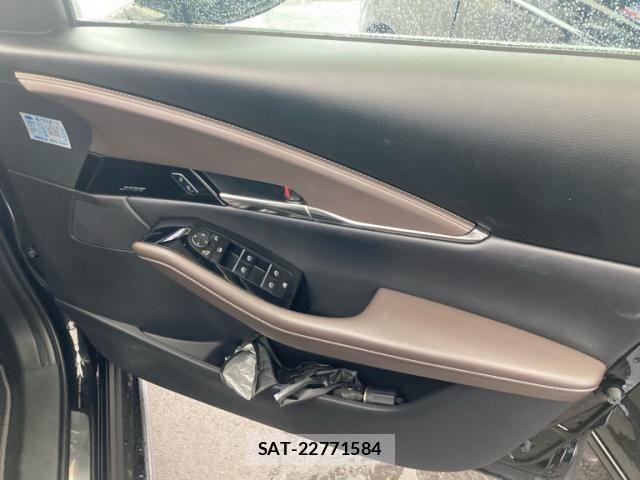 Mazda CX-30 2021-10 7250353-16