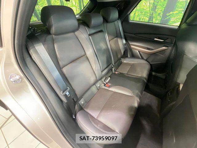 Mazda CX-30 2023-10 7271760-8