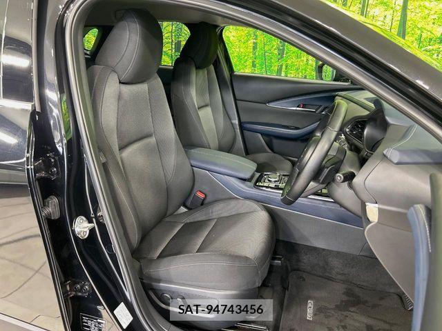 Mazda CX-30 2022-11 7271763-7