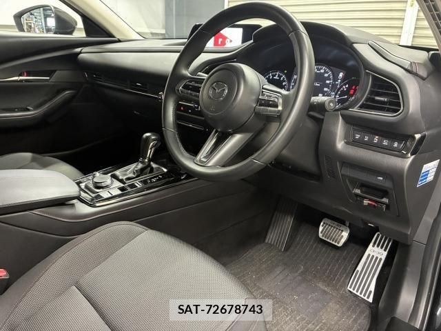 Mazda CX-30 2022-04 7326476-13