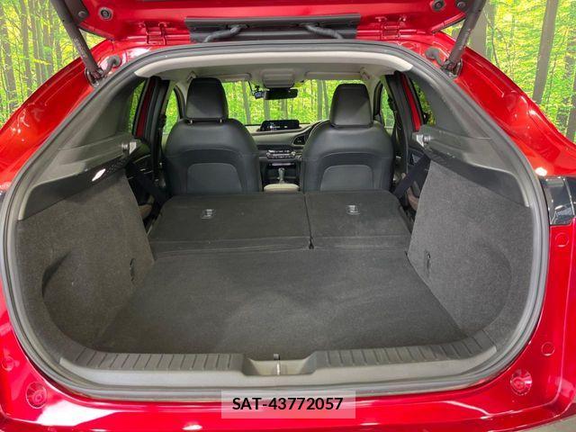 Mazda CX-30 2021-04 7326477-9