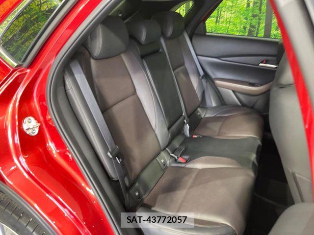 Mazda CX-30 2021-04 7326477-8