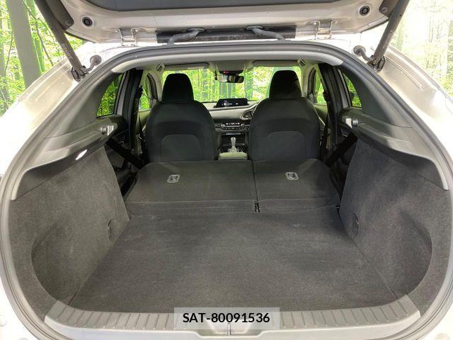 Mazda CX-30 2023-06 7357378-9