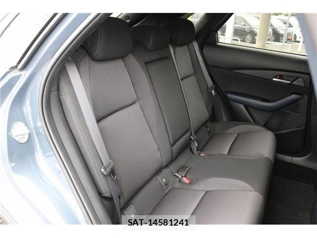 Mazda CX-30 2020-07 7357389-10