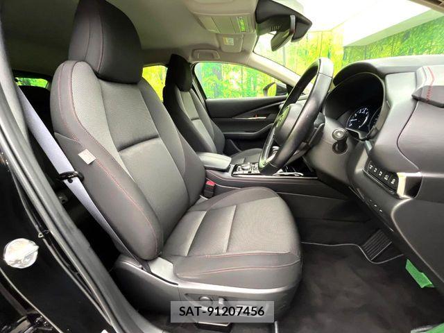 Mazda CX-30 2022-08 7357385-7