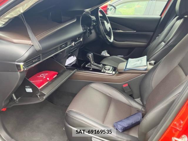 Mazda CX-30 2022-08 7453736-11