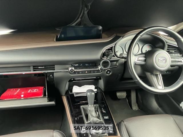 Mazda CX-30 2022-08 7453736-13