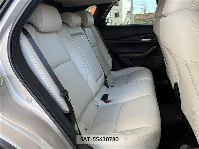 Mazda CX-30 2023-06 7453735-17