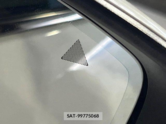 Mazda CX-30 2021-05 7500112-4