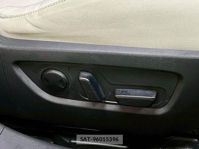 Mazda CX-30 2020-03 7500110-7