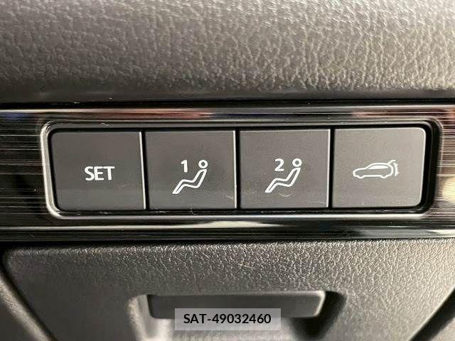 Mazda CX-30 2020-03 7500114-9