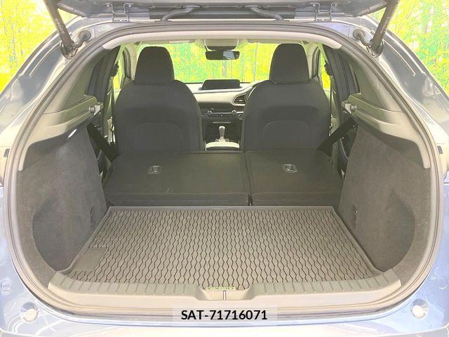 Mazda CX-30 2023-03 7500108-9