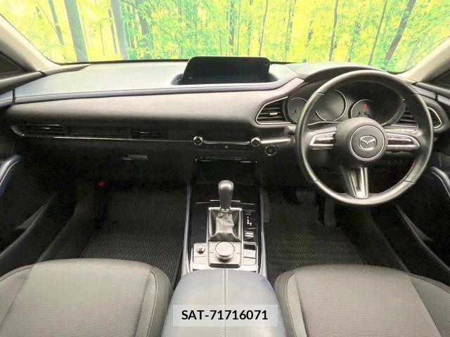 Mazda CX-30 2023-03 7500108-1