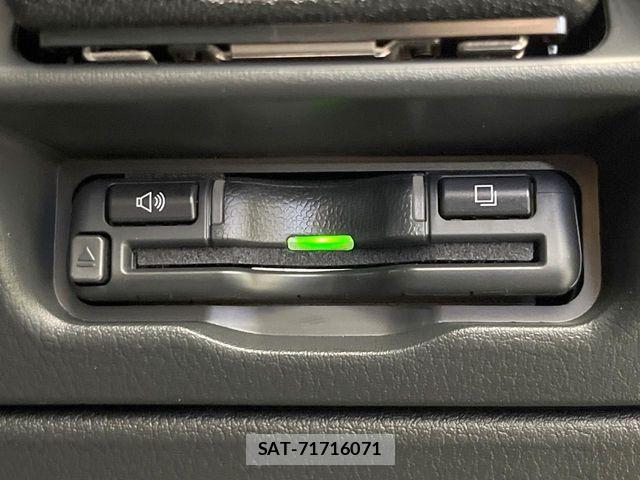 Mazda CX-30 2023-03 7500108-6