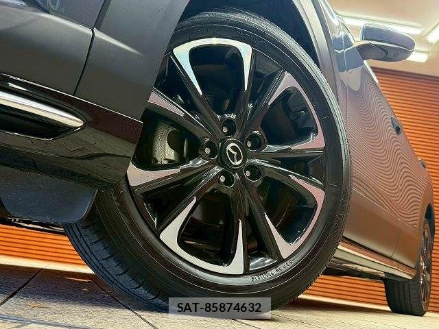 Mazda CX-30 2021-09 7508458-10
