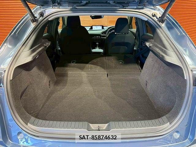 Mazda CX-30 2021-09 7508458-19