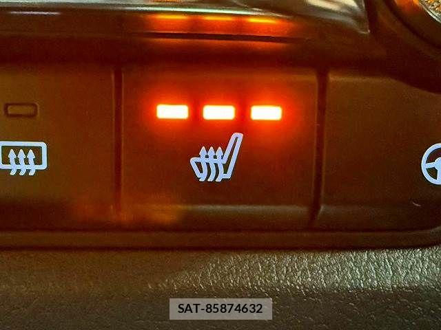 Mazda CX-30 2021-09 7508458-6