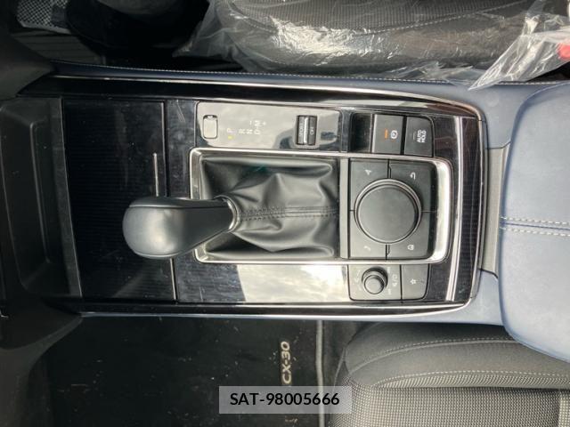 Mazda CX-30 2022-08 7561994-21