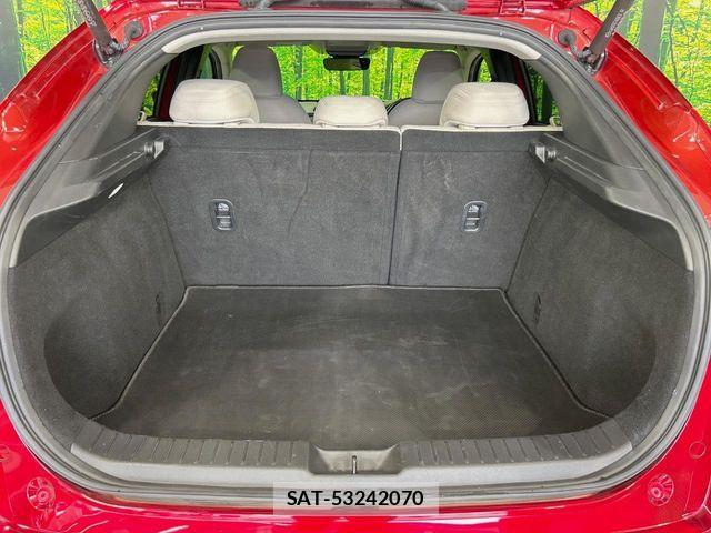 Mazda CX-30 2021-06 7561995-9
