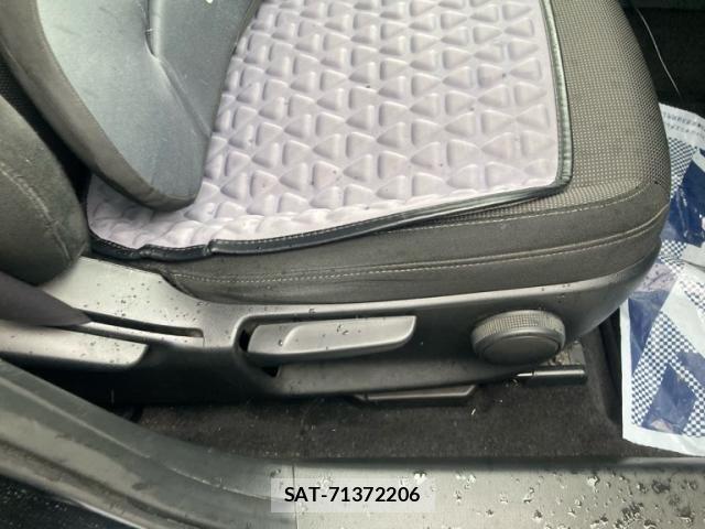 Mazda CX-30 2020-01 7615955-15