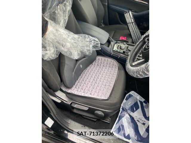 Mazda CX-30 2020-01 7615955-16