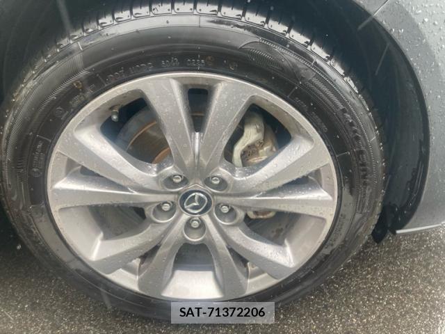 Mazda CX-30 2020-01 7615955-4
