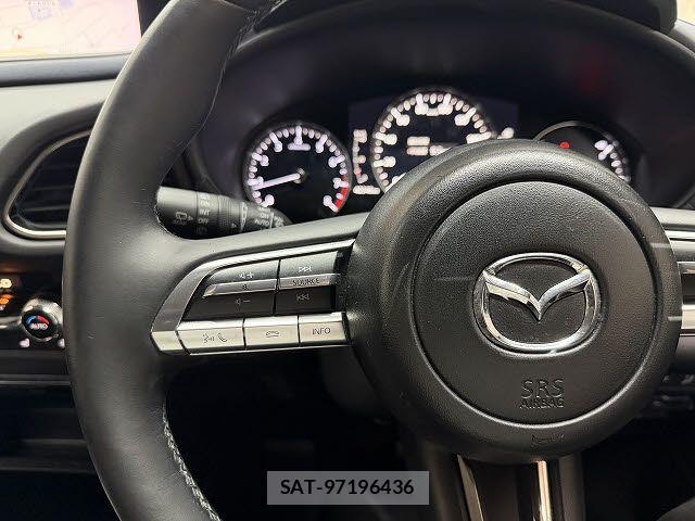 Mazda CX-30 2020-01 7615950-15