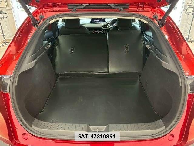 Mazda CX-30 2024-10 7722345-12