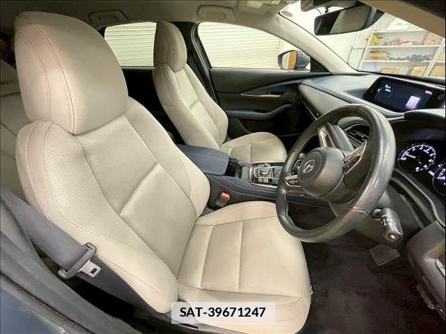 Mazda CX-30 2019-12 7722356-5